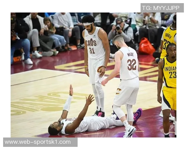 弗莱认为米切尔得分能力超韦德但韦德在综合表现上更胜一筹